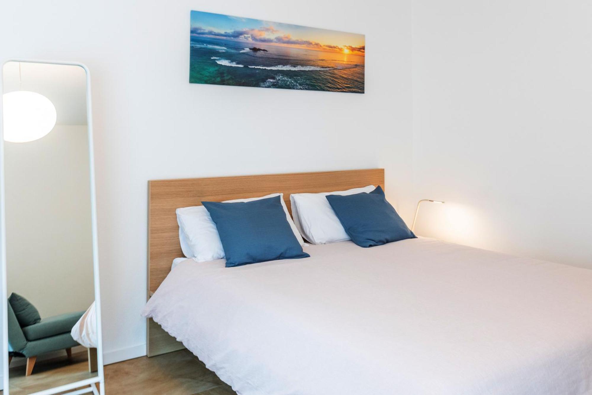 Апартаменты Easy Flat Vezia, Indipendent Entrance, Free Parking Лугано Номер фото